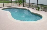 Freeform Pool With Laminar Jets